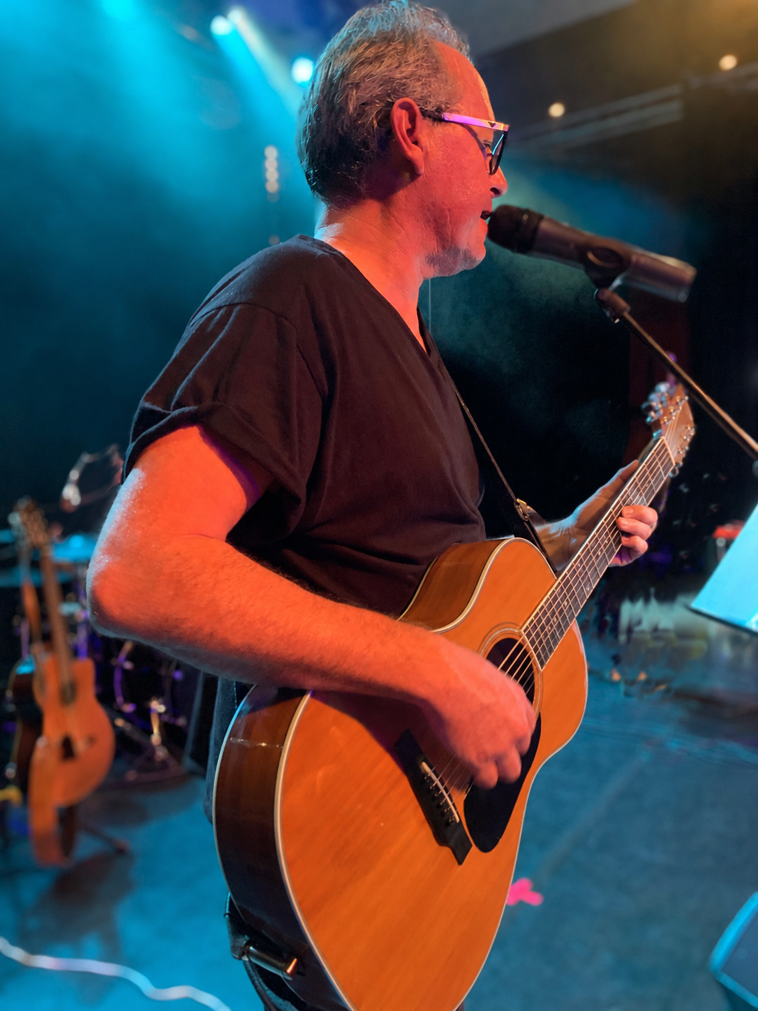 Fred, auteur-compositeur-interprète, guitariste et chanteur du groupe GRIF